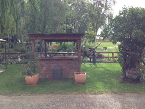 Walcha Royal Cafe & Accommodation - Hotel NSW 2