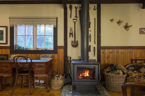 Walhalla Coach House - Hotel NSW 2