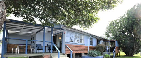 Waterfront Cottages - Hotel NSW 1