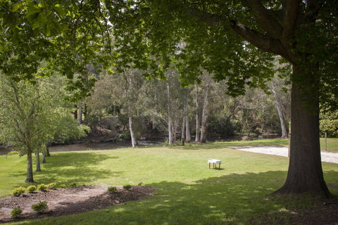 Oscar\'s On The Yarra - Hotel NSW 6