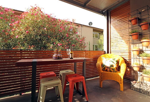 Colour Pop Fitzroy - 3 Bedroom Pet Friendly - Hotel NSW 6