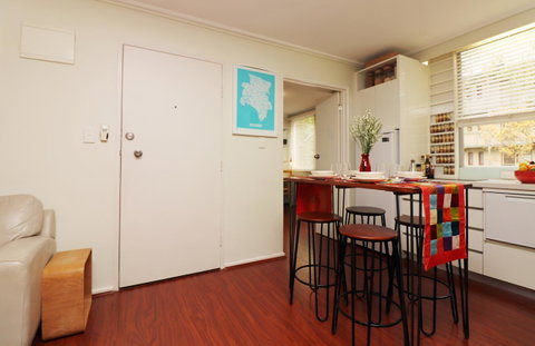Colour Pop Fitzroy - 3 Bedroom Pet Friendly - Hotel NSW 21