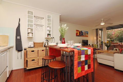 Colour Pop Fitzroy - 3 Bedroom Pet Friendly - Hotel NSW 0