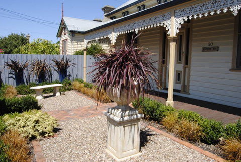 Sabina On Little Myers - Hotel NSW 7