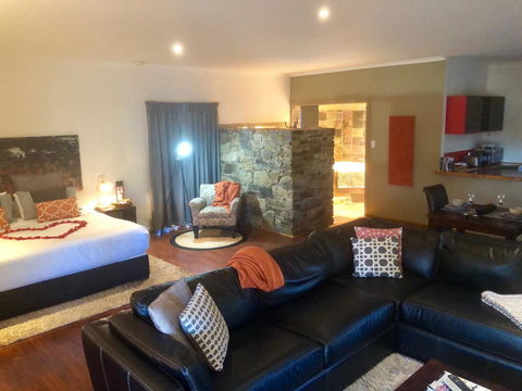 Minni Gums - Hotel NSW 12