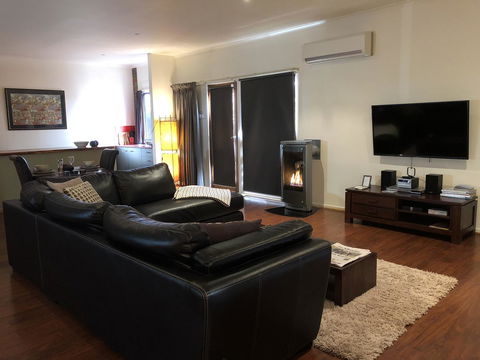 Minni Gums - Hotel NSW 13
