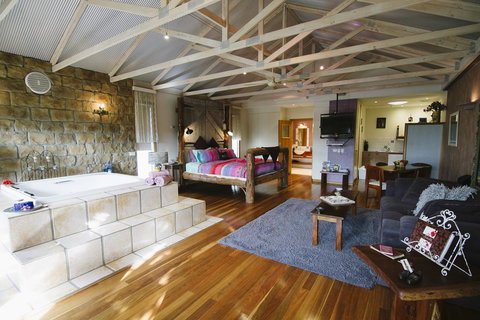 Ditto Daddy's - Hotel NSW 7