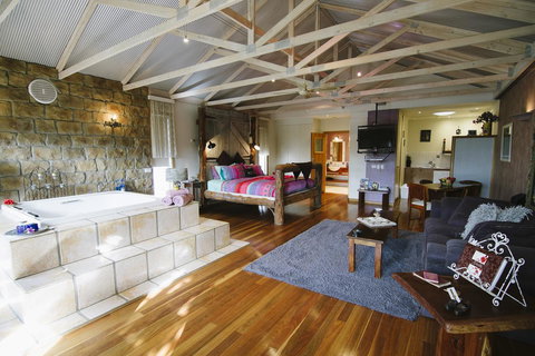 Ditto Daddy's - Hotel NSW 16