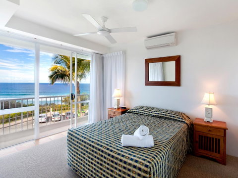 La Mer Sunshine Beachfront - Hotel NSW 26