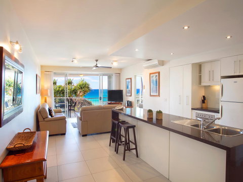La Mer Sunshine Beachfront - Hotel NSW 3