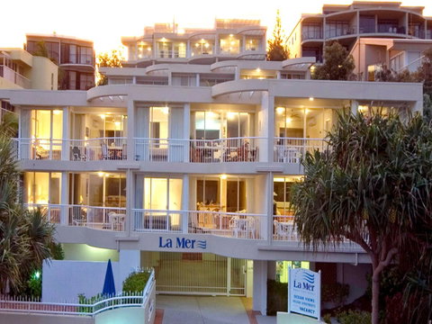 La Mer Sunshine Beachfront - Hotel NSW 18