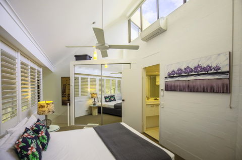 Ocean Breeze Resort - Hotel NSW 3