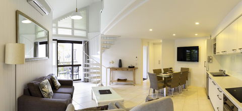 Ocean Breeze Resort - Hotel NSW 32