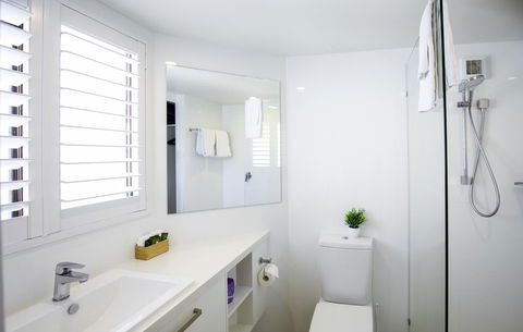 Ocean Breeze Resort - Hotel NSW 21