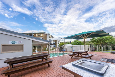 Whale Watch Ocean Beach Resort - Hotel NSW 2