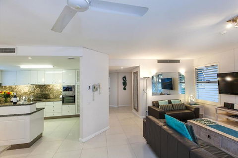 Emerald Noosa - Hotel NSW 8