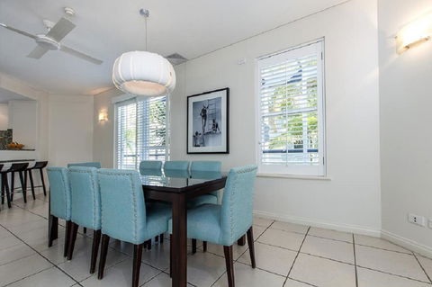 Emerald Noosa - Hotel NSW 17