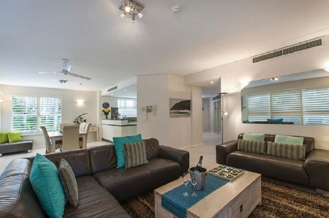 Emerald Noosa - Hotel NSW 14