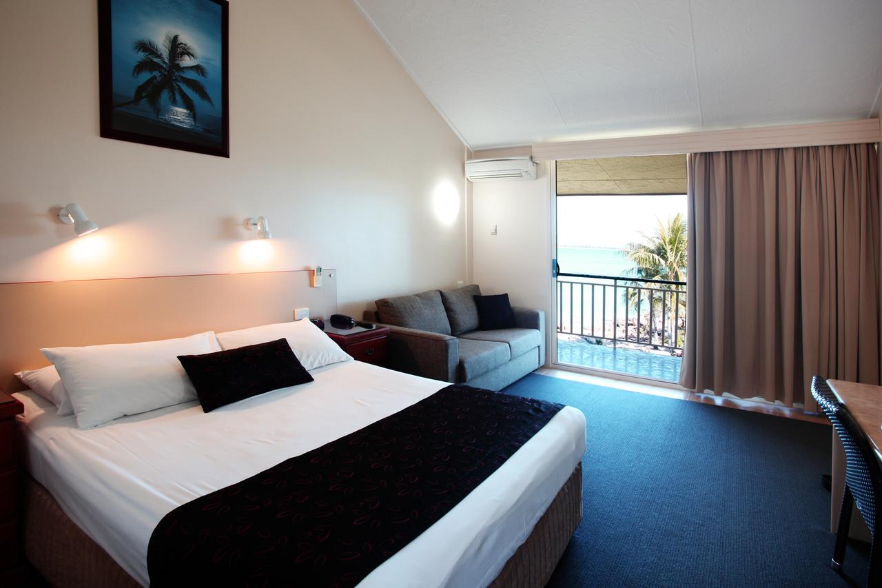Bowen QLD Hotel NSW