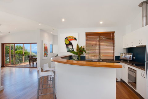 Jolly Roger's Beach House - Hotel NSW 5