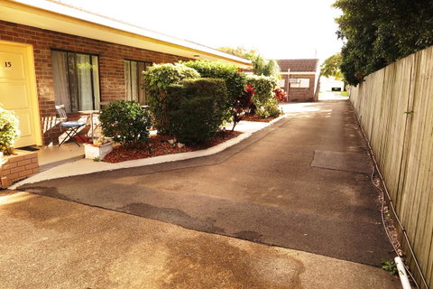 Twin Pines Motel - Hotel NSW 27