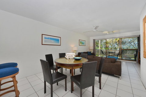 Seascape Holidays At Beachfront Terraces - Hotel NSW 9