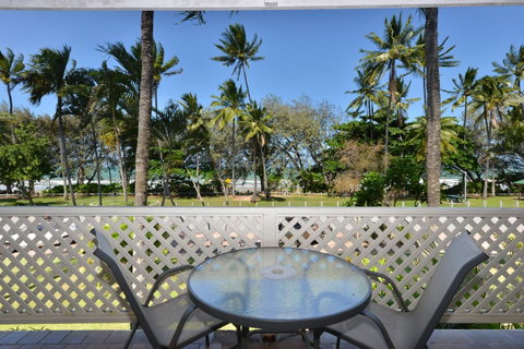 Seascape Holidays At Beachfront Terraces - Hotel NSW 2