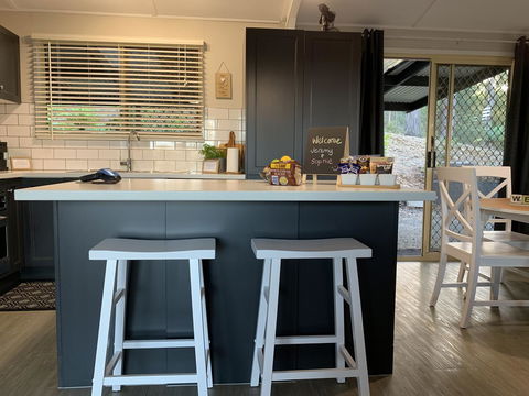 Bed & Breakfast 1 Bedroom Guest House - Hotel NSW 12