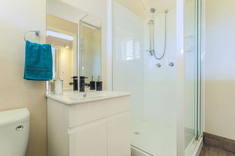 Bed & Breakfast 1 Bedroom Guest House - Hotel NSW 7