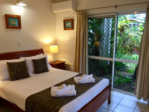 The Port Douglas Queenslander - Hotel NSW 3