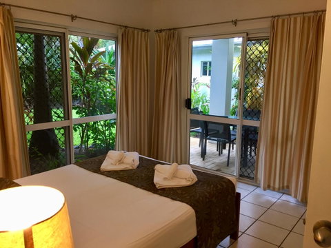 The Port Douglas Queenslander - Hotel NSW 4