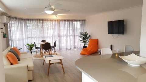 Surfers Chalet - Hotel NSW 11