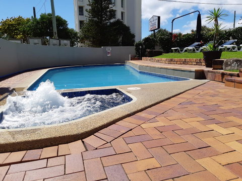 Surfers Chalet - Hotel NSW 3