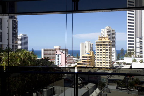 Circle Luxury Holidays - Hotel NSW 4