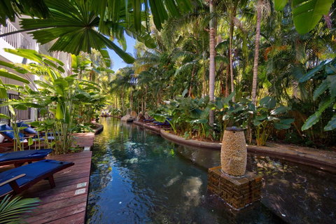 Palm Cove Paradise - Couples Spa Beach Getaway - Hotel NSW 14