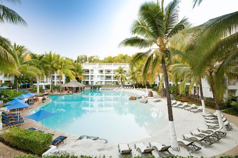 Palm Cove Paradise - Couples Spa Beach Getaway - Hotel NSW 1