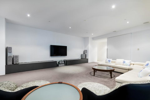 Q1 Resort & Spa - Official - Hotel NSW 41