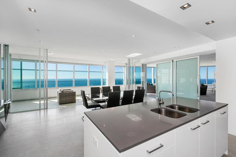 Q1 Resort & Spa - Official - Hotel NSW 29