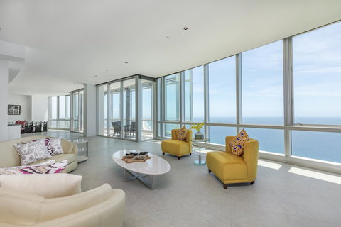 Q1 Resort & Spa - Official - Hotel NSW 13