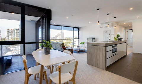 Qube Broadbeach - Hotel NSW 16