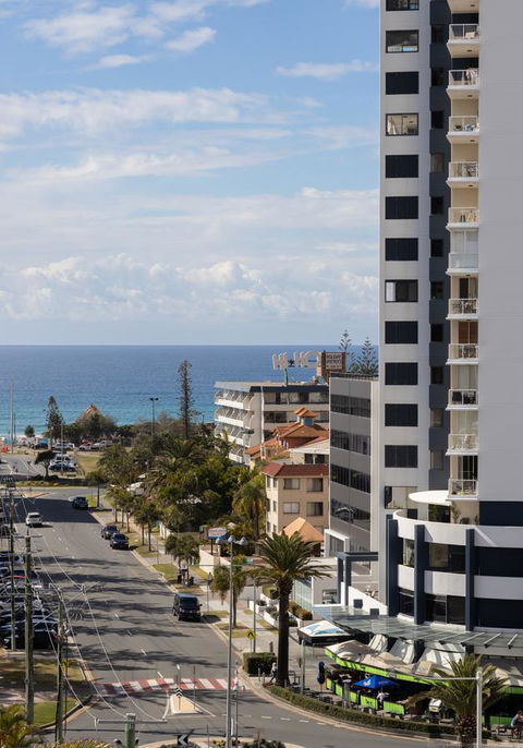 Qube Broadbeach - Hotel NSW 8