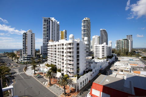 Qube Broadbeach - Hotel NSW 10
