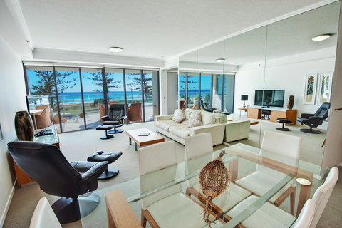 Reflections Tower Two - Hotel NSW 12