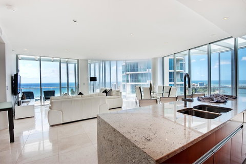 Reflections Tower Two - Hotel NSW 29