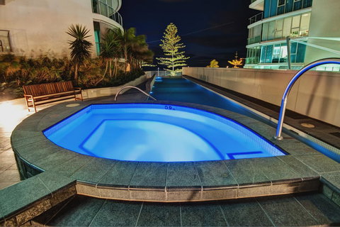 Reflections Tower Two - Hotel NSW 5