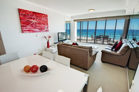 Reflections Tower Two - Hotel NSW 21