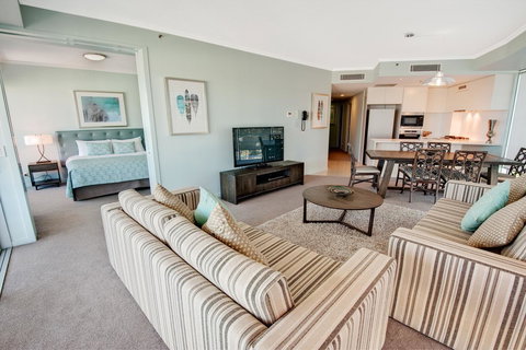 Reflections Tower Two - Hotel NSW 17