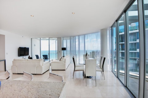 Reflections Tower Two - Hotel NSW 28