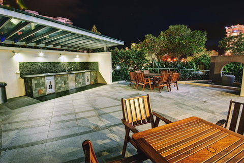 Reflections Tower Two - Hotel NSW 24