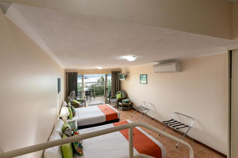 Sunlit Waters Studio Apartments - Hotel NSW 24